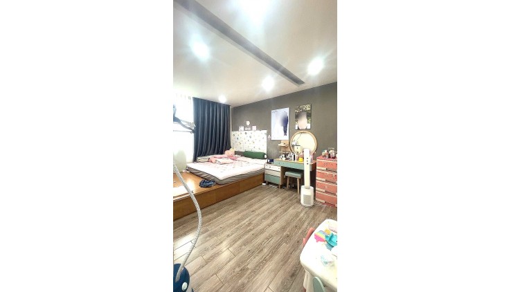 Bán Nhà Mặt Tiền 4 Tầng 90m2_5x16m Khu VIP Bên Sông Hiệp Bình Chánh Thủ Đức Chỉ 13 tỷ